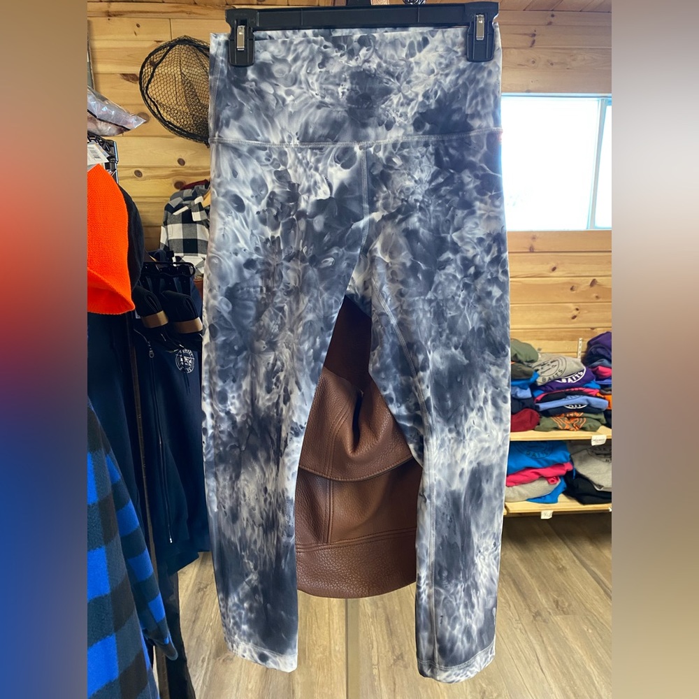Lululemon wunder under high rise crop 21” marble dye classic navy size 6.